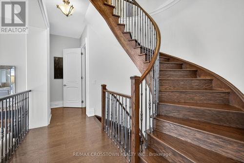 10 Annsleywood Court, Vaughan, ON - Indoor Photo Showing Other Room