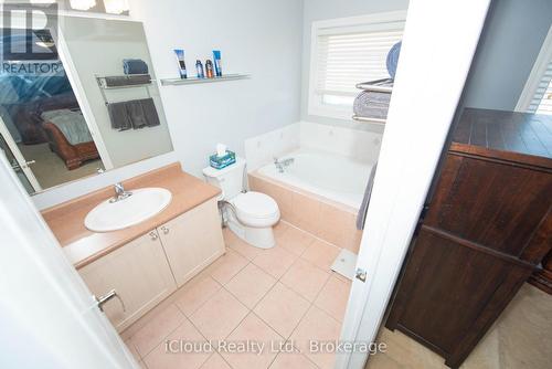 19 Fountainview Way, Brampton, ON - Indoor Photo Showing Bathroom