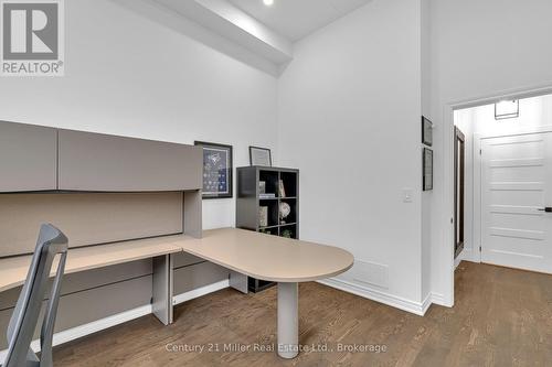 office - 2099 Helmsley Avenue, Oakville (Wm Westmount), ON - Indoor Photo Showing Office