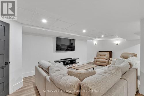 recroom - 2099 Helmsley Avenue, Oakville (Wm Westmount), ON - Indoor