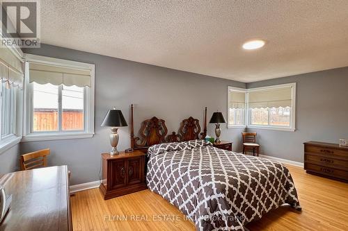 3560 Rapids View Drive, Niagara Falls, ON - Indoor Photo Showing Bedroom