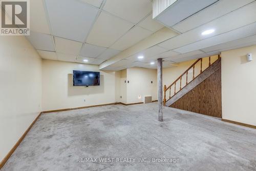 43 Flamingo Crescent, Brampton, ON - Indoor