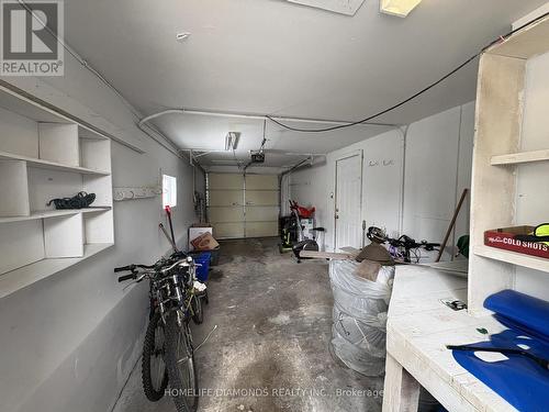 207 Thorold Road, Welland, ON - Indoor Photo Showing Garage