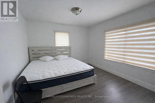 207 Thorold Road, Welland, ON - Indoor Photo Showing Bedroom
