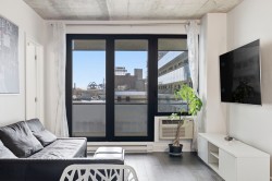 Salon - 