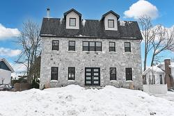 1096 Rue Nicolas-Onassis  Blainville, QC J7C 2B4