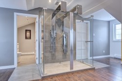 Salle de bains attenante à la CCP - 
