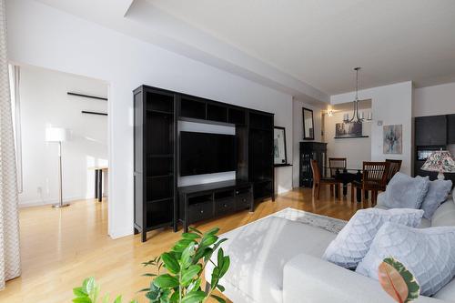 Salon - 105-2305 Rue Remembrance, Montréal (Lachine), QC - Indoor Photo Showing Living Room