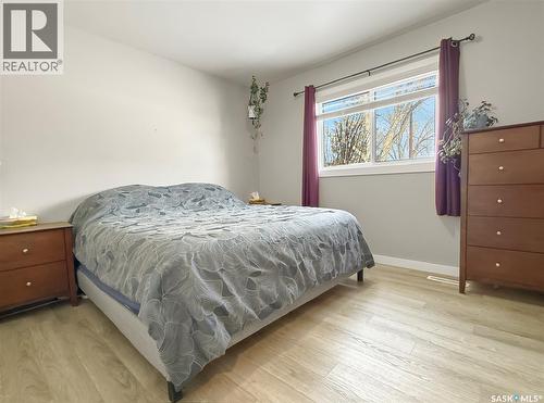 426 15Th Avenue Ne, Swift Current, SK - Indoor Photo Showing Bedroom