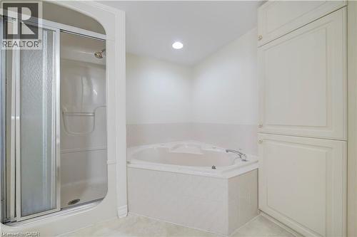 1061 Vansickle Road N Unit# 303B, St. Catharines, ON - Indoor Photo Showing Bathroom