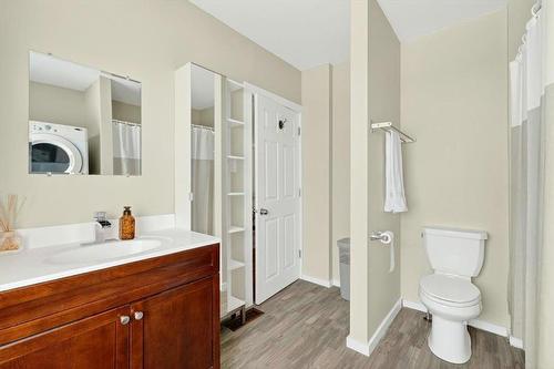 112 Egerton Road, Winnipeg, MB - Indoor Photo Showing Bathroom
