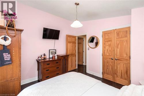 92 Auchmar Road, Hamilton, ON - Indoor Photo Showing Bedroom