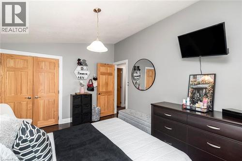92 Auchmar Road, Hamilton, ON - Indoor Photo Showing Bedroom