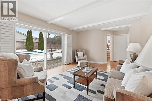 311 Glen Afton Drive, Burlington, ON - Indoor Photo Showing Living Room