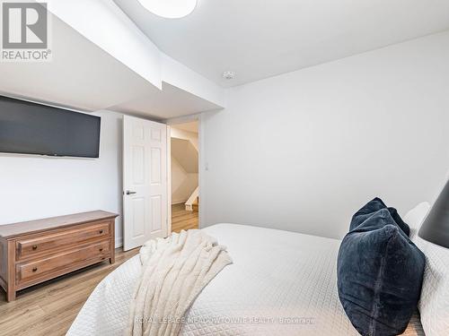 7 - 13 Braida Lane, Halton Hills, ON - Indoor Photo Showing Bedroom