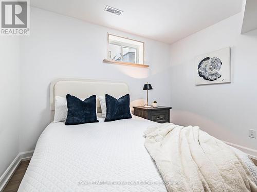Above grade windows in basement - 7 - 13 Braida Lane, Halton Hills, ON - Indoor Photo Showing Bedroom