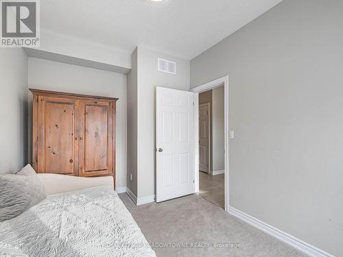 7 - 13 Braida Lane, Halton Hills, ON - Indoor Photo Showing Bedroom