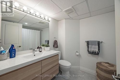 662 Eden Avenue, London South (South R), ON - Indoor Photo Showing Bathroom