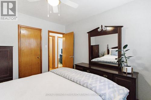 99 Susan Avenue, London East (East D), ON - Indoor Photo Showing Bedroom