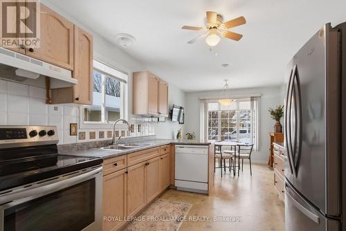 94 Sandbanks Court, Prince Edward County (Wellington Ward), ON - Indoor Photo Showing Kitchen With Double Sink