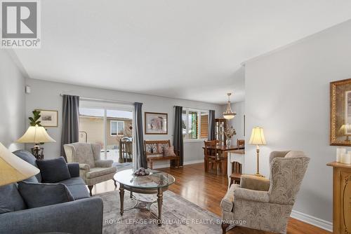 94 Sandbanks Court, Prince Edward County (Wellington Ward), ON - Indoor Photo Showing Living Room