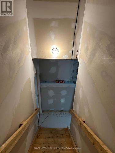 1041 Welch Road, Minden Hills, ON - Indoor Photo Showing Other Room