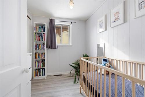 Bedroom - 34 Essex Avenue, Winnipeg, MB - Indoor Photo Showing Other Room