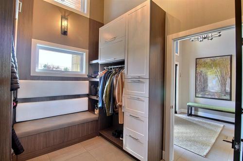 Walk-in closet - 101 Rue Des Cormorans, Val-D'Or, QC - Indoor