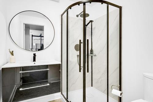 Salle de bains - 30 Place De La Pulperie, Saint-Jérôme, QC - Indoor Photo Showing Bathroom