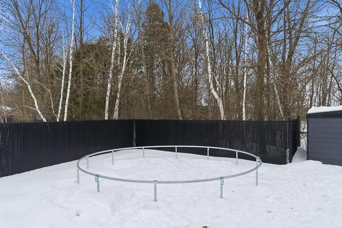 Cour - 30 Place De La Pulperie, Saint-Jérôme, QC - Outdoor