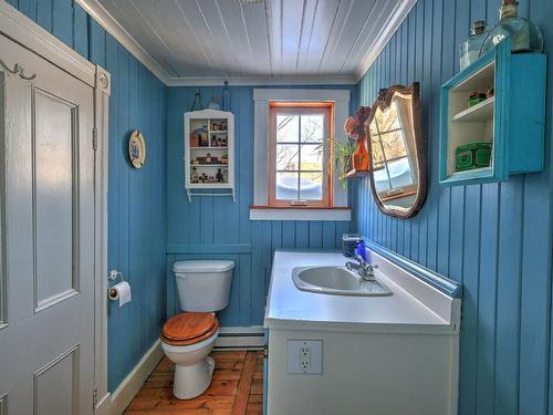 Salle de bains - 325 4E Avenue, Saint-Paul-De-Montminy, QC - Indoor Photo Showing Bathroom