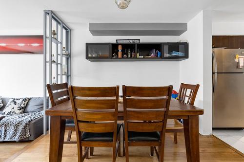 Salle à manger - 1527 Boul. De La Grande-Allée, Boisbriand, QC 