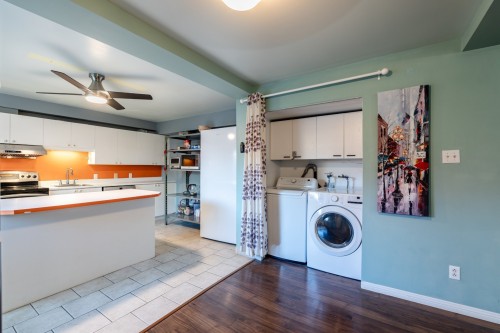 Salle de lavage - 9-9267 Boul. Lasalle, Montréal (Lasalle), QC - Indoor Photo Showing Laundry Room
