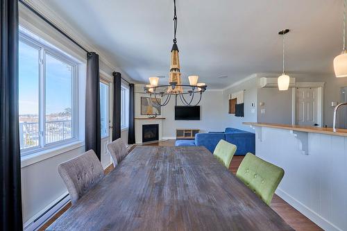 Salle à manger - 1008 Boul. Maisonneuve, Saint-Jérôme, QC - Indoor Photo Showing Dining Room With Fireplace