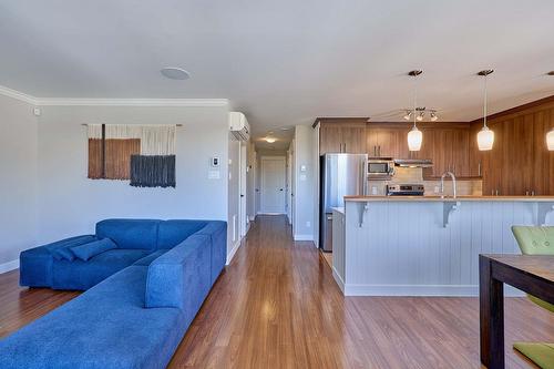 Vue d'ensemble - 1008 Boul. Maisonneuve, Saint-Jérôme, QC - Indoor Photo Showing Kitchen