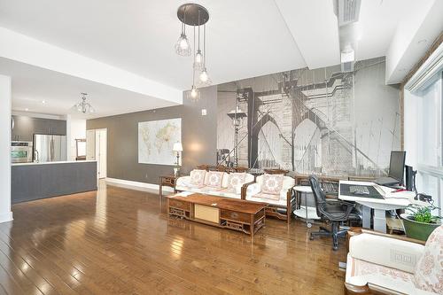Living room - 204-2375 Av. Ekers, Mont-Royal, QC - Indoor Photo Showing Other Room