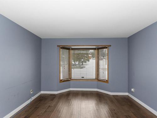 191 Skyline Avenue, Thunder Bay, ON - Indoor Photo Showing Other Room