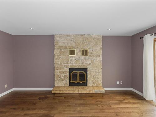 191 Skyline Avenue, Thunder Bay, ON - Indoor With Fireplace