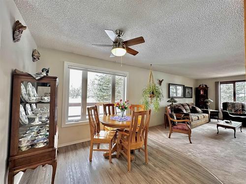 2353 Reddit Road, Kenora, ON - Indoor Photo Showing Dining Room