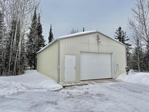 2353 Reddit Road, Kenora, ON - Outdoor With Exterior
