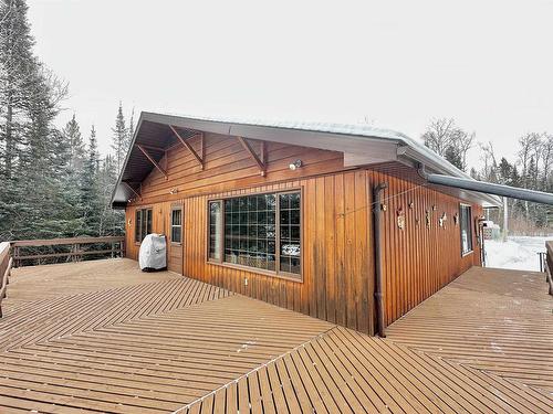 2353 Reddit Road, Kenora, ON - Outdoor With Exterior