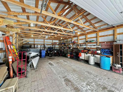 2353 Reddit Road, Kenora, ON - Indoor Photo Showing Garage