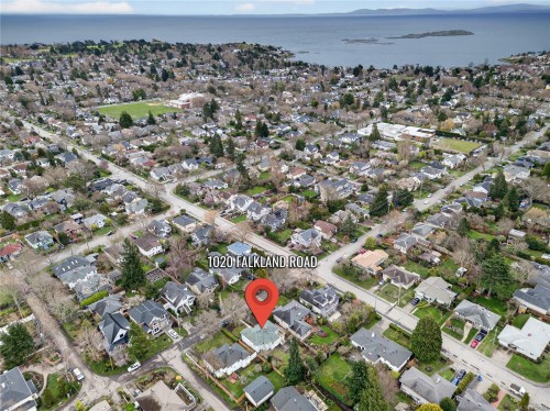 1020 Falkland Rd, Oak Bay, BC 