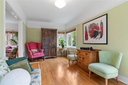 1020 Falkland Rd, Oak Bay, BC 