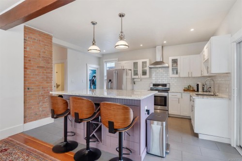 1909 Duchess St, Victoria, BC 