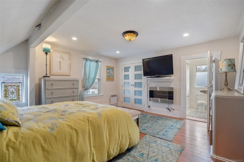 1909 Duchess St, Victoria, BC 