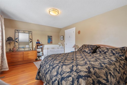 1909 Duchess St, Victoria, BC 