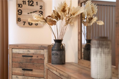 110-1600 Dufferin Cres, Nanaimo, BC - Indoor Photo Showing Other Room