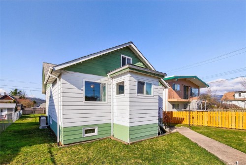 3574 9Th Ave, Port Alberni, BC 