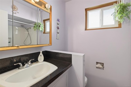 3574 9Th Ave, Port Alberni, BC 